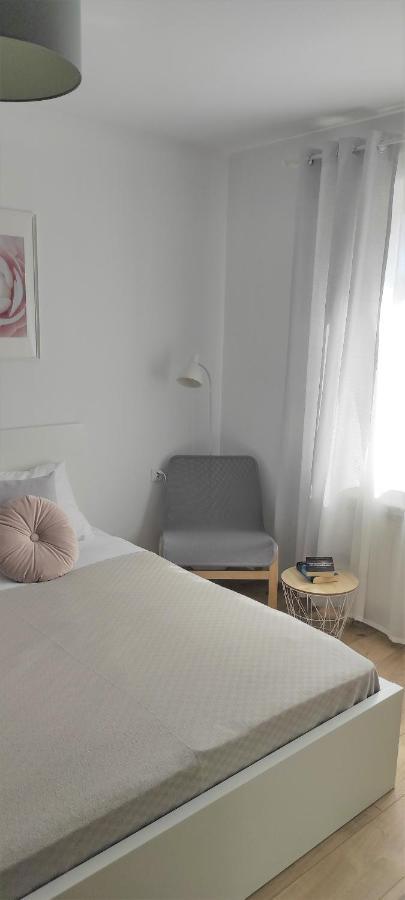 Domowa- Restauracja I Pokoje Wielen Zaobrzanski Luaran gambar