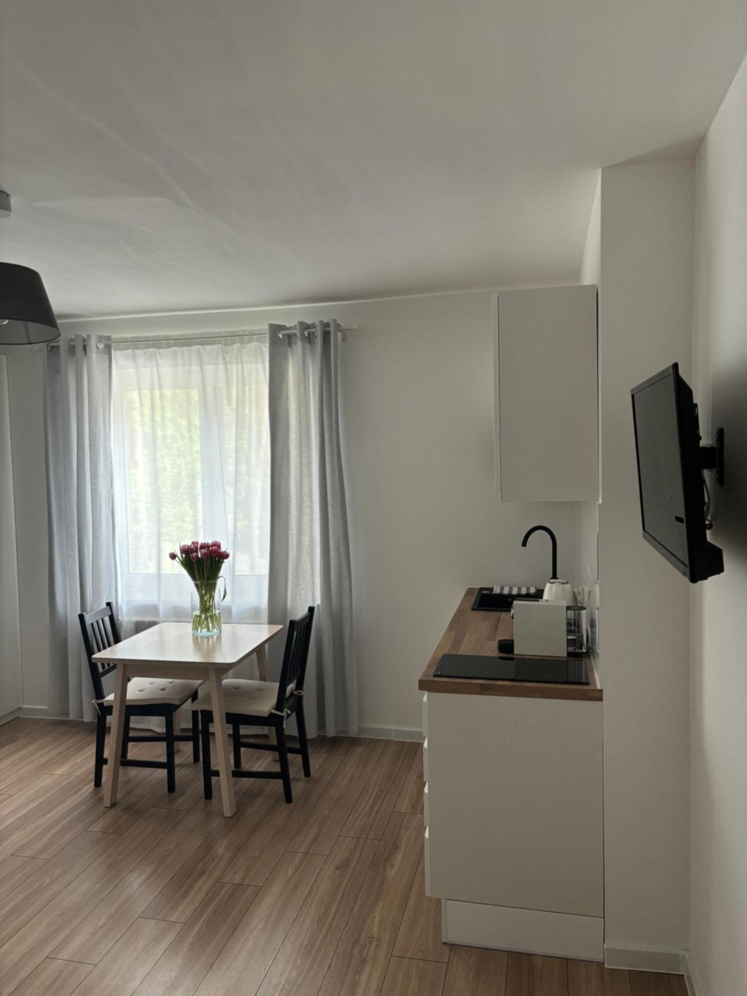 Domowa- Restauracja I Pokoje Wielen Zaobrzanski Luaran gambar